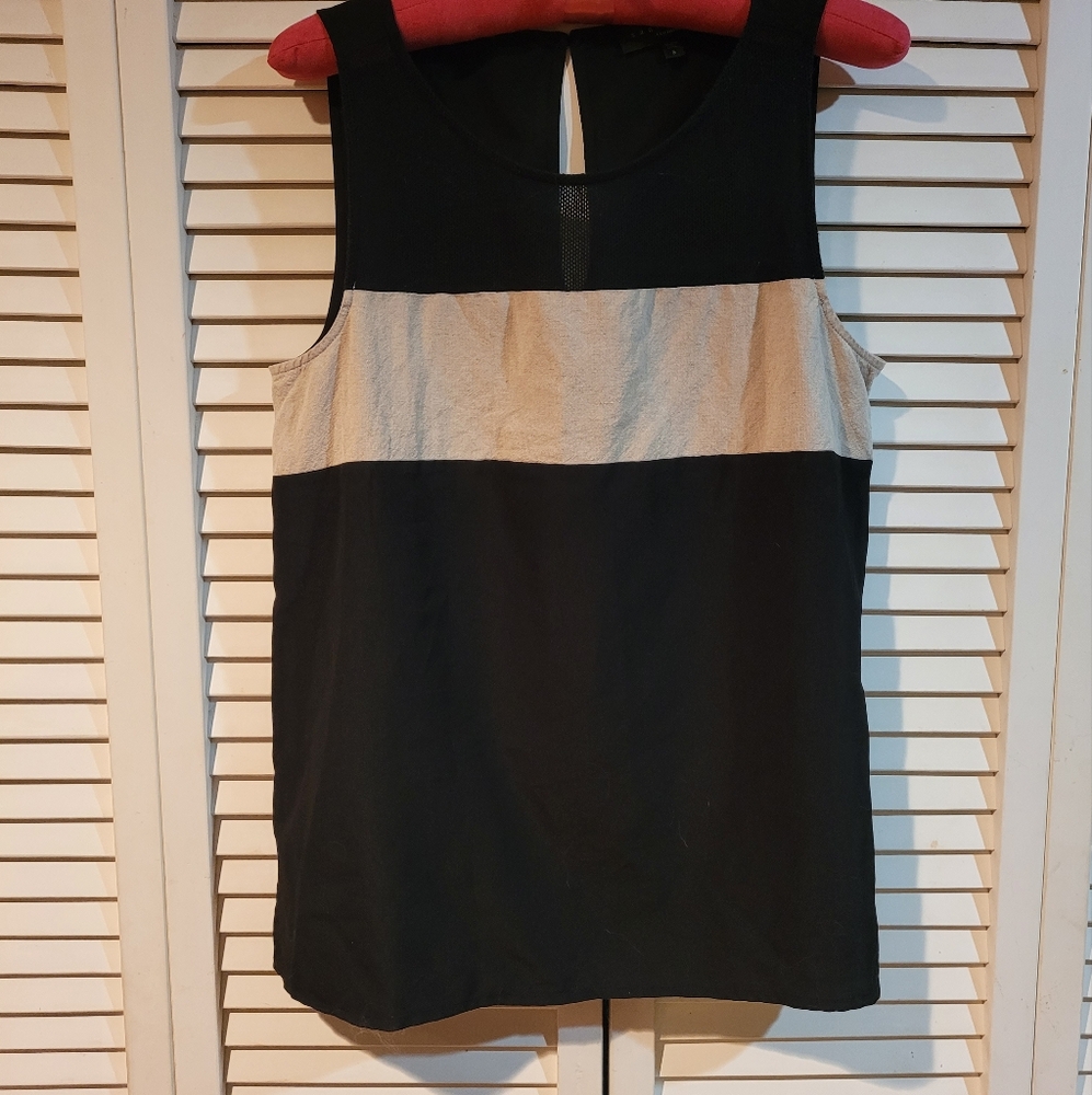 ❤️ $8 SALE Sanctuary tank, black & white with mesh